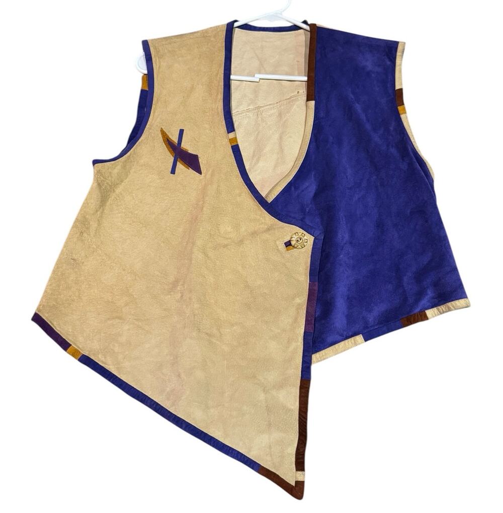 Vintage leather & suede vest high low button closing cream purple size medium
